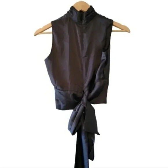 Lamarque Opal Cropped Wrapped High Neck Sleeveless Blouse Black Size Small. - Picture 10 of 10